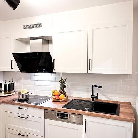 Schoenes Modernes Einfamilienhaus Fuer 1 Bis 6 Personen Rimpar Bagian luar foto